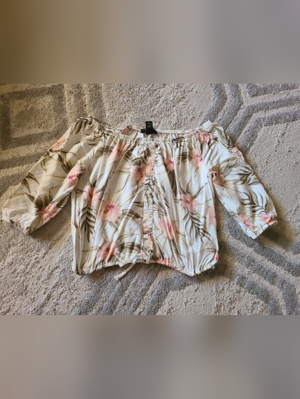 Streetwear Society Off-Shoulder Floral Blouse in Cream and Pink Womens Small